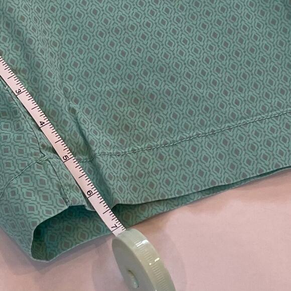 Light Green Cotton Geometric Print Chino Shorts, Pockets, Belt Loops, Size 10 - Picture 11 of 11